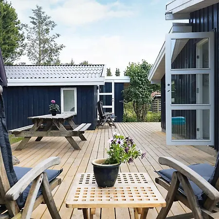4 Star Holiday Home In Hals