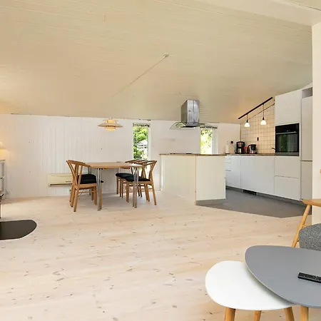 4 Star Holiday Home In Hals Hébergement de vacances *