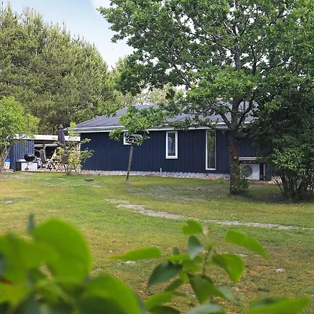 4 Star Holiday Home In Hals *